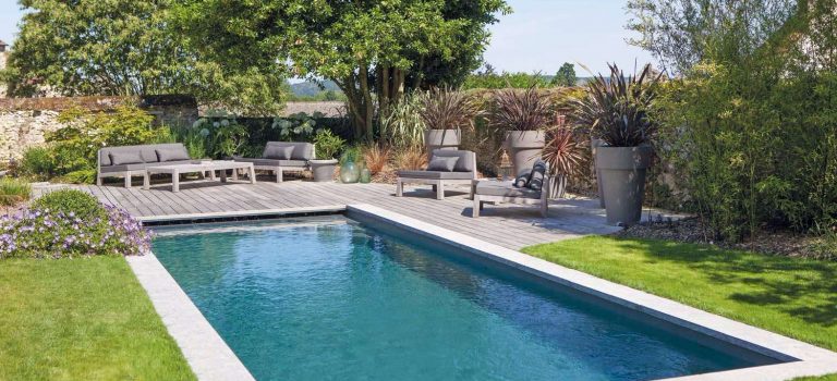 Pourquoi devez-vous installer une piscine dans votre jardin ?